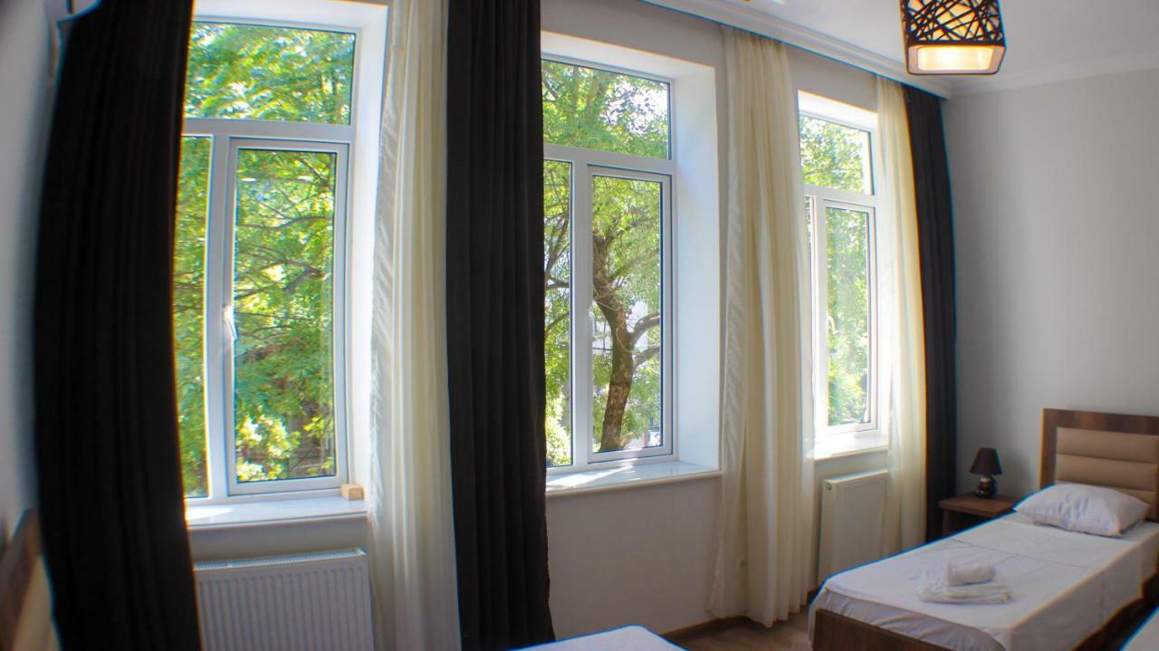 Hotel Chveni Qalaqi Kutaisi Zewnętrze zdjęcie